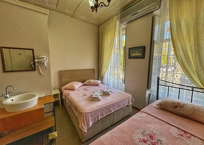 Hotel Eolya Konuk Evi Ayvalik