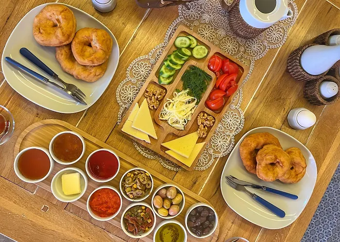 Hotel Eolya Konuk Evi 3*